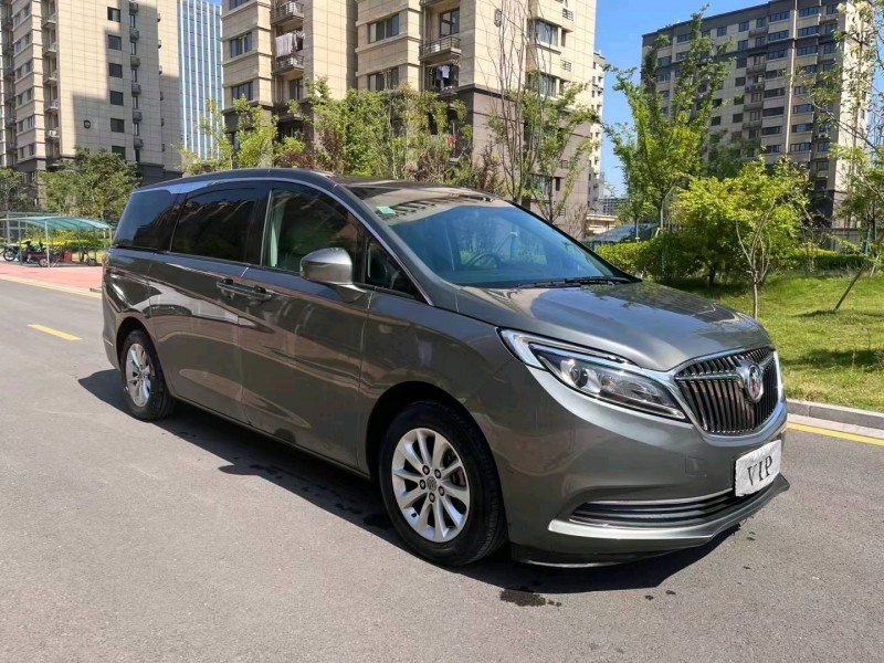 徐州17年别克GL83