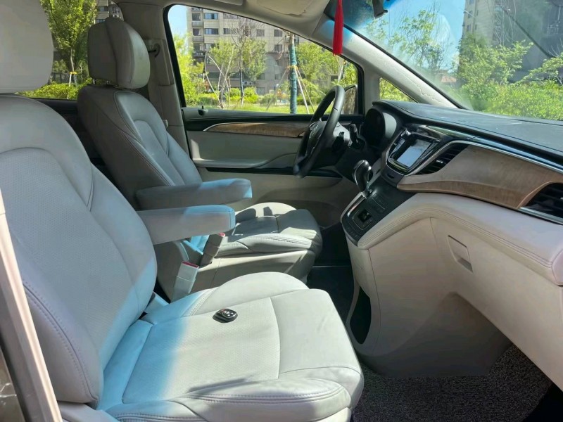 徐州17年别克GL85