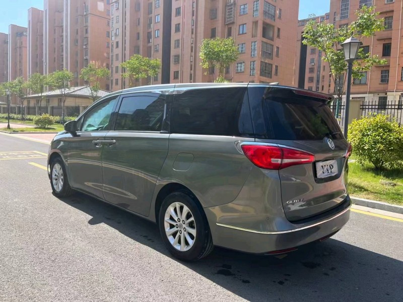 徐州17年别克GL87