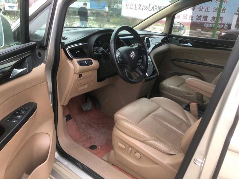 徐州17年别克GL87