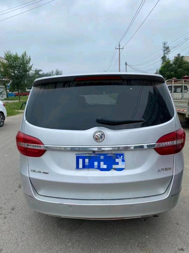 青岛17年别克GL89