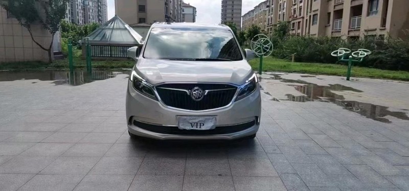 青岛17年别克GL81