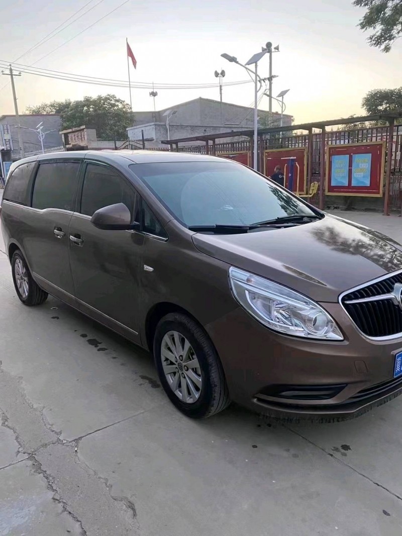 石家庄19年别克GL83