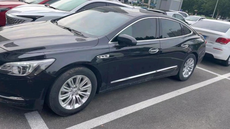 青岛17年别克君越4