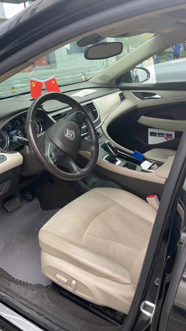 青岛17年别克君越3