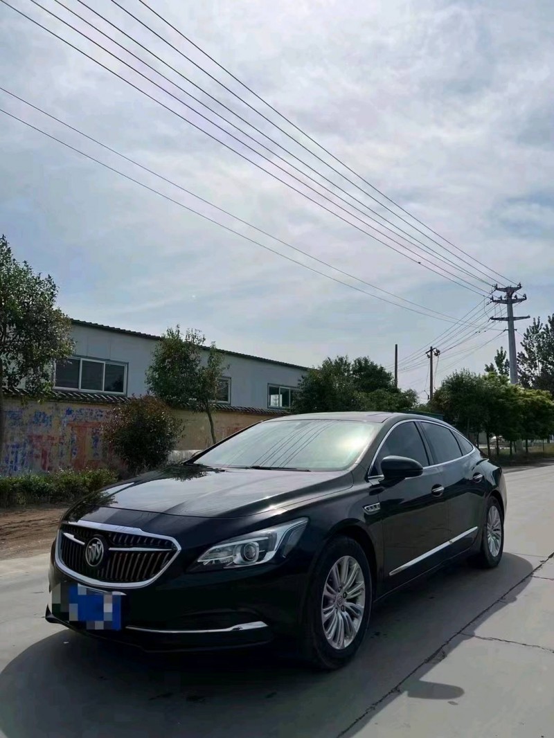 北京17年别克君越8