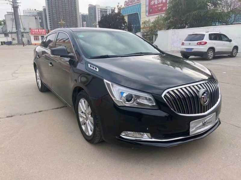 青岛15年别克君越2