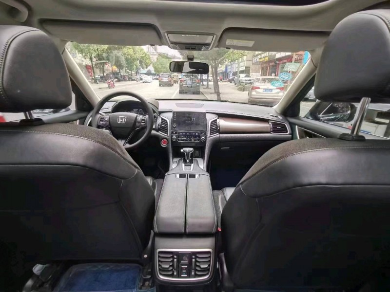 济南17年本田冠道4