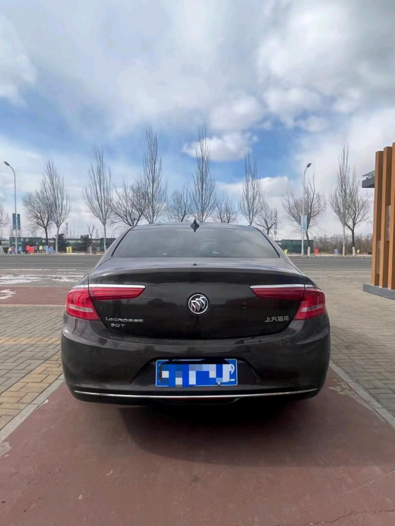 石家庄16年别克君越9