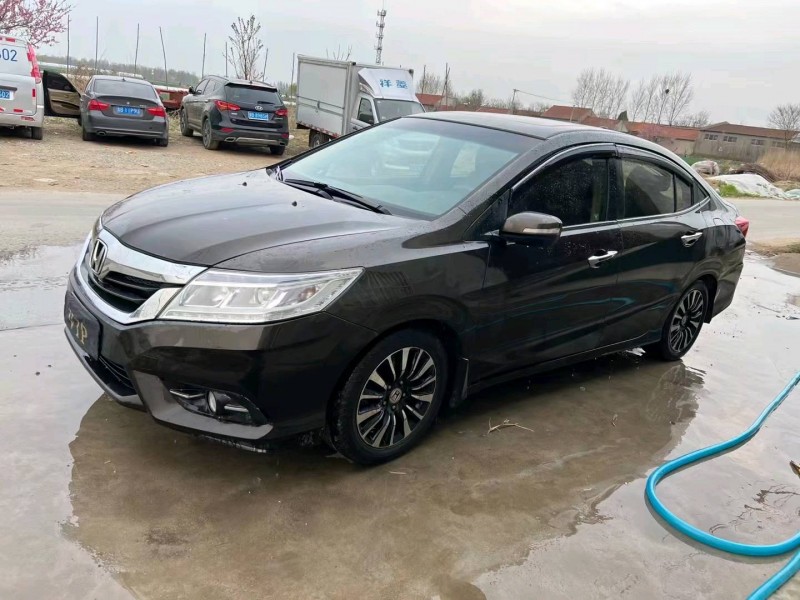 青岛14年本田凌派5