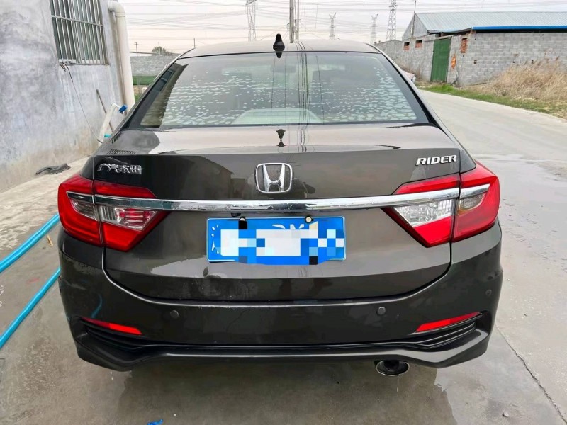 青岛14年本田凌派6