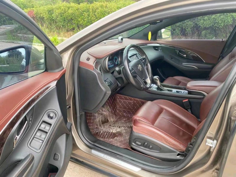 青岛14年别克君越5