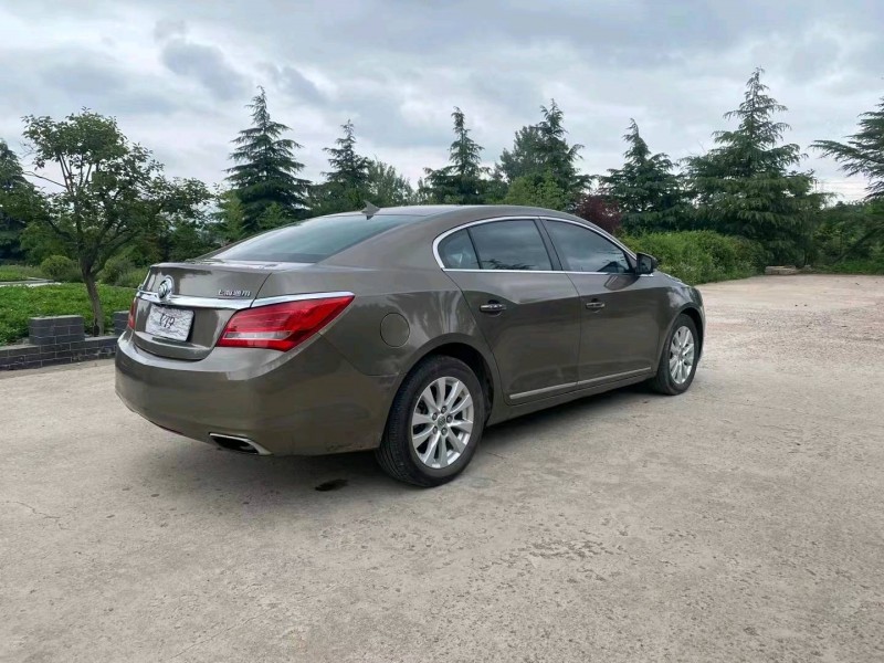 青岛14年别克君越9