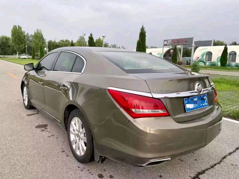 东营15年别克君越4