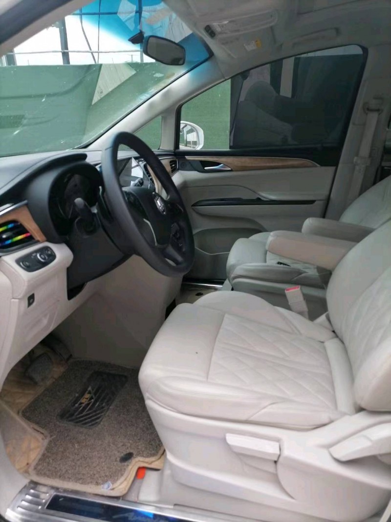 徐州19年别克GL84