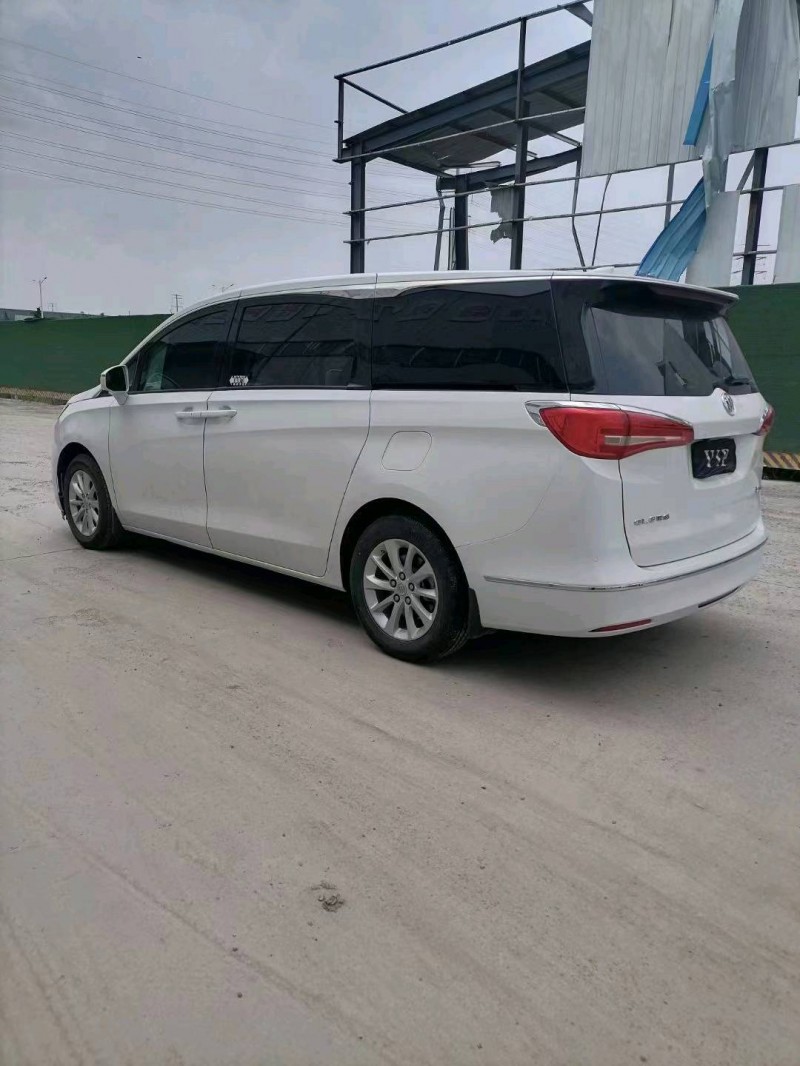 徐州19年别克GL83