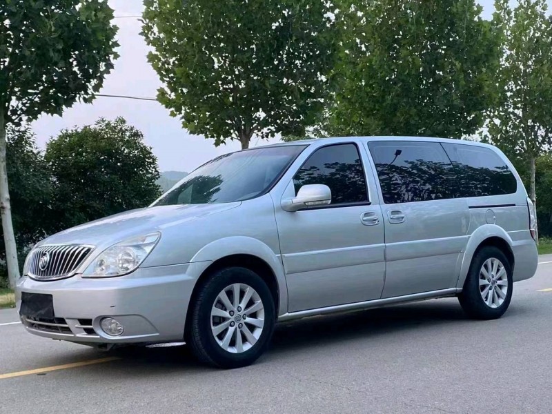 徐州13年别克GL82