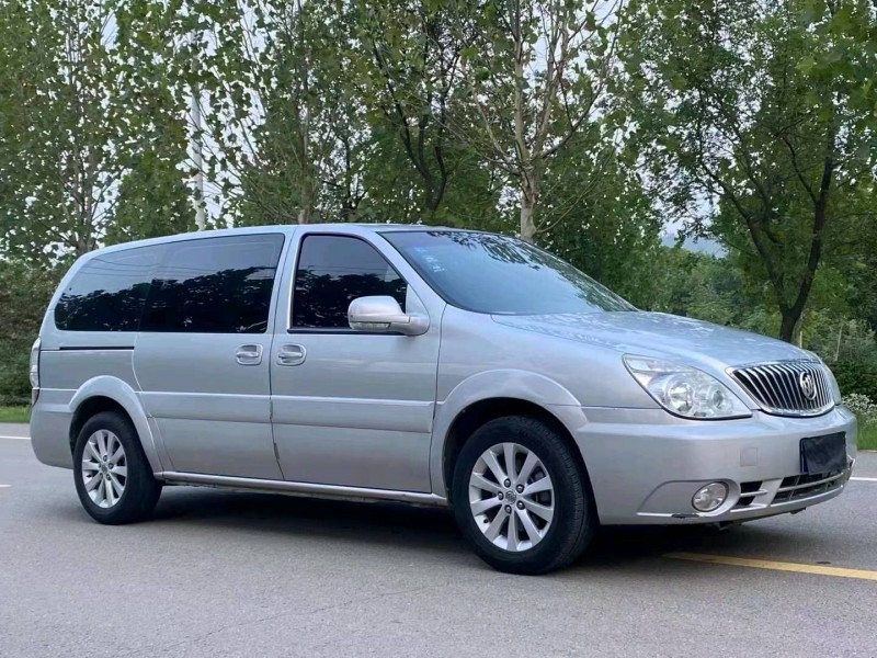 徐州13年别克GL83