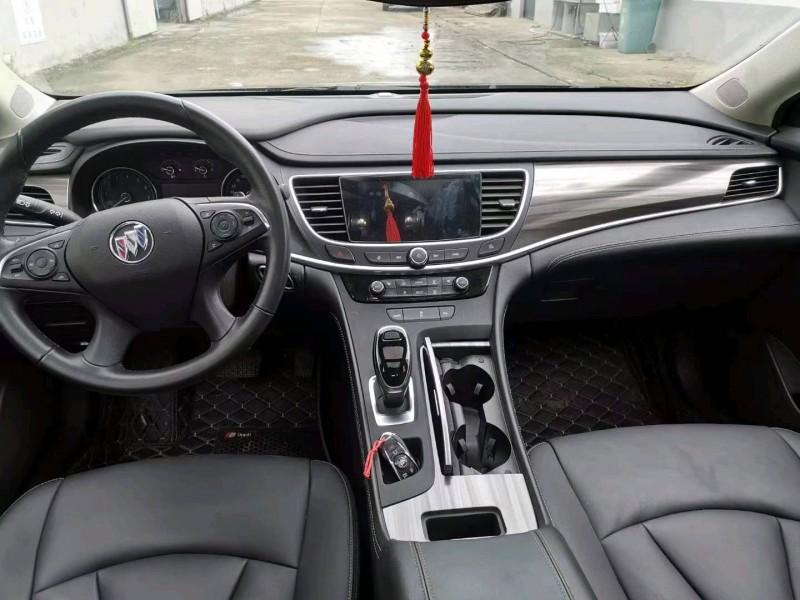 徐州21年别克君越5