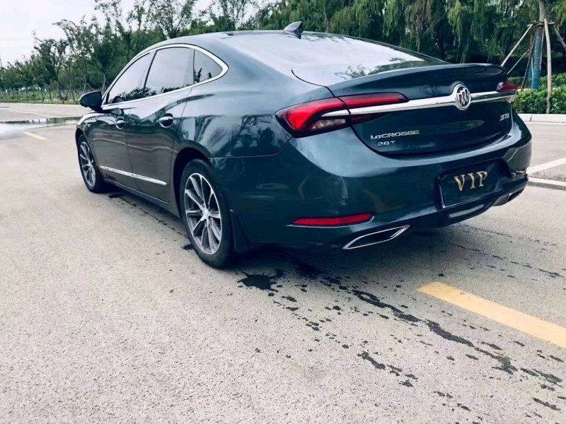 徐州19年别克君越8