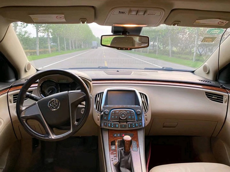 徐州13年别克君越6