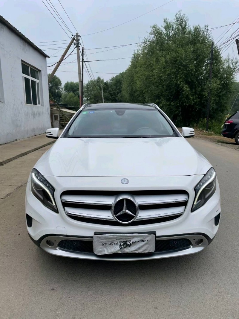 沈阳17年奔驰GLA1