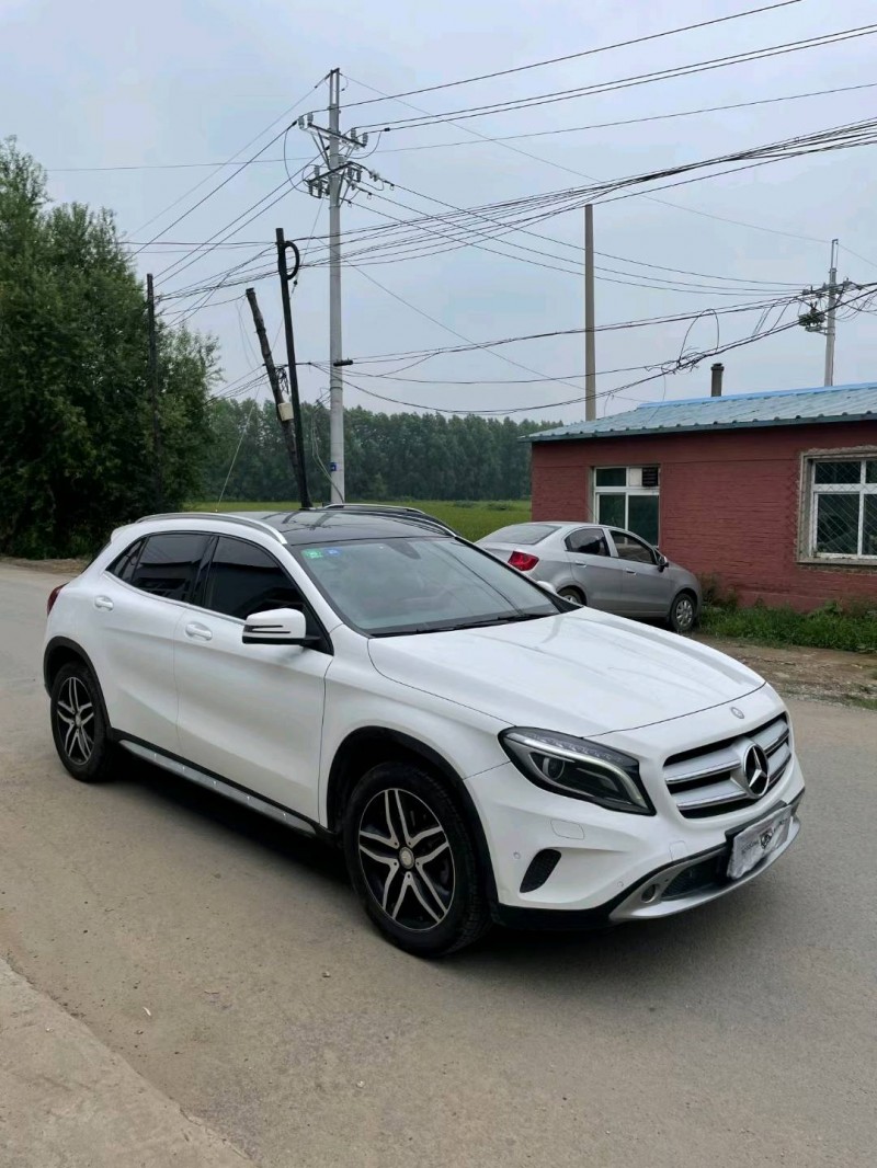 沈阳17年奔驰GLA3