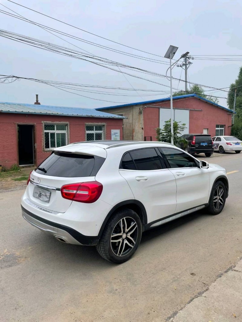 沈阳17年奔驰GLA4
