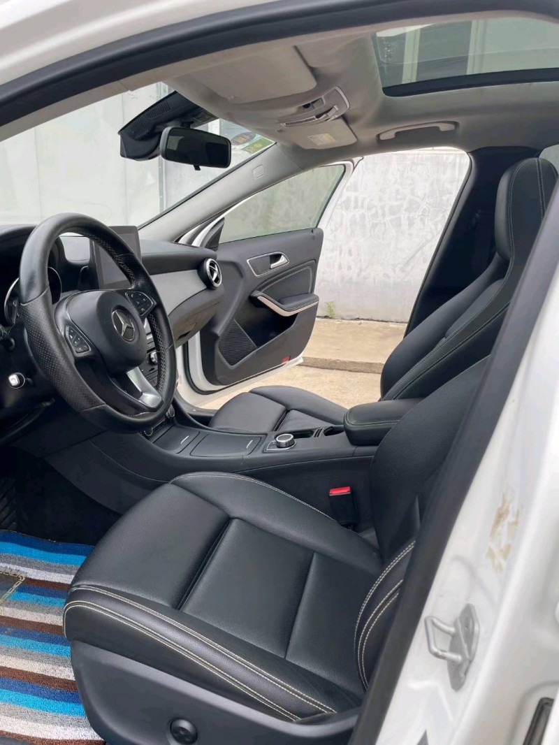 沈阳17年奔驰GLA9