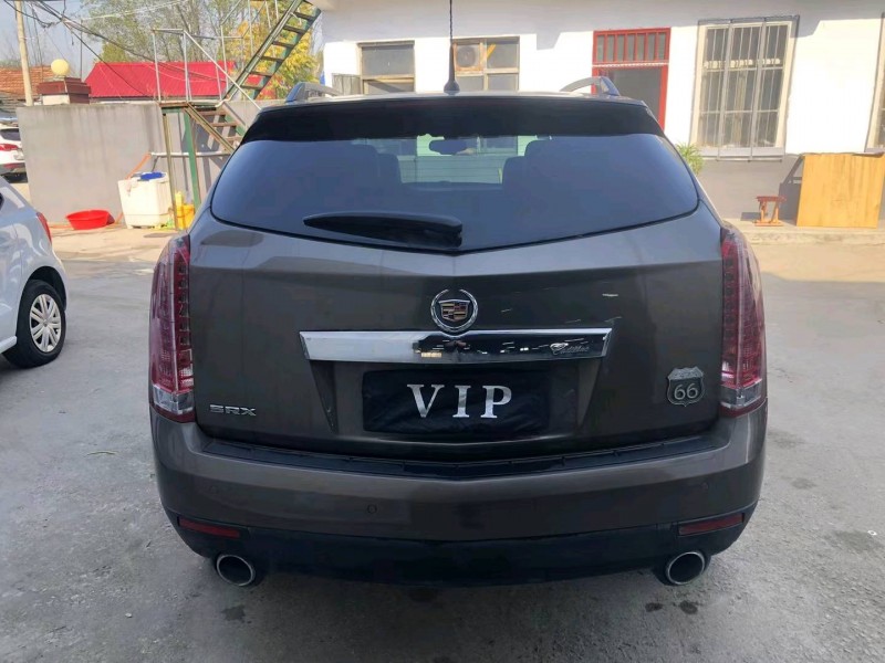 济宁15年凯迪拉克SRX9