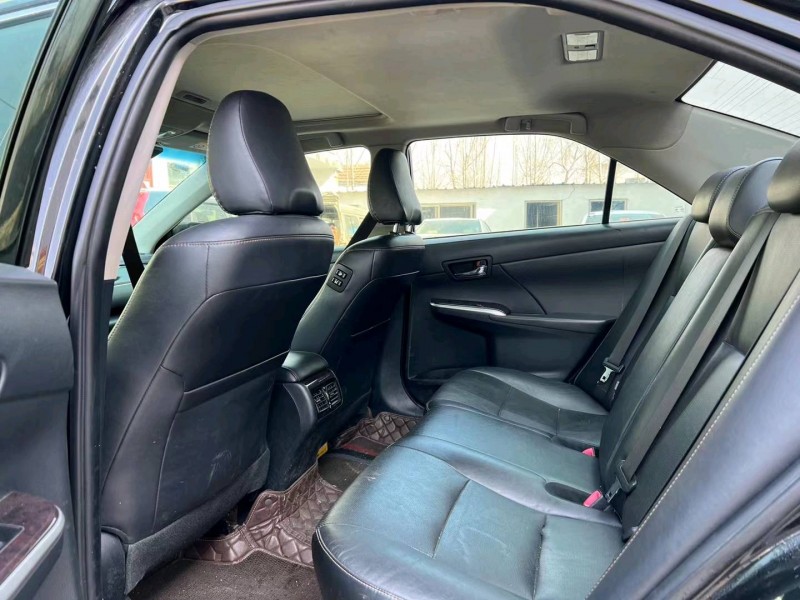 济宁16年丰田凯美瑞6