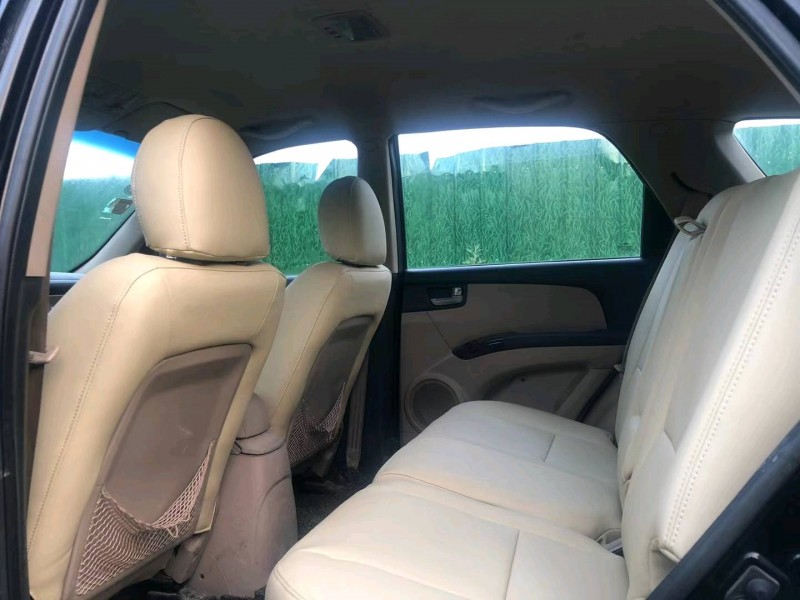 济宁14年起亚狮跑6