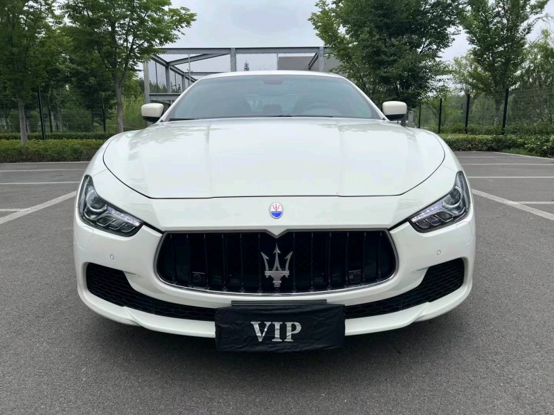 济宁14年玛莎拉蒂Ghibli1