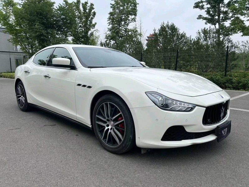 济宁14年玛莎拉蒂Ghibli2