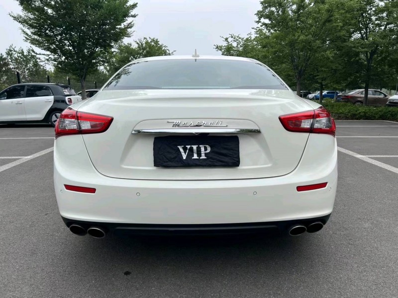 济宁14年玛莎拉蒂Ghibli8