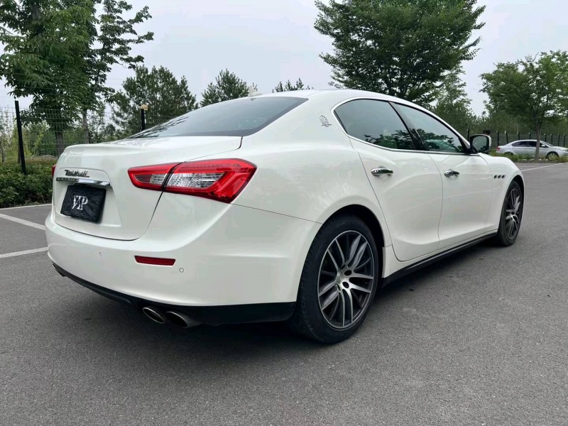 济宁14年玛莎拉蒂Ghibli7