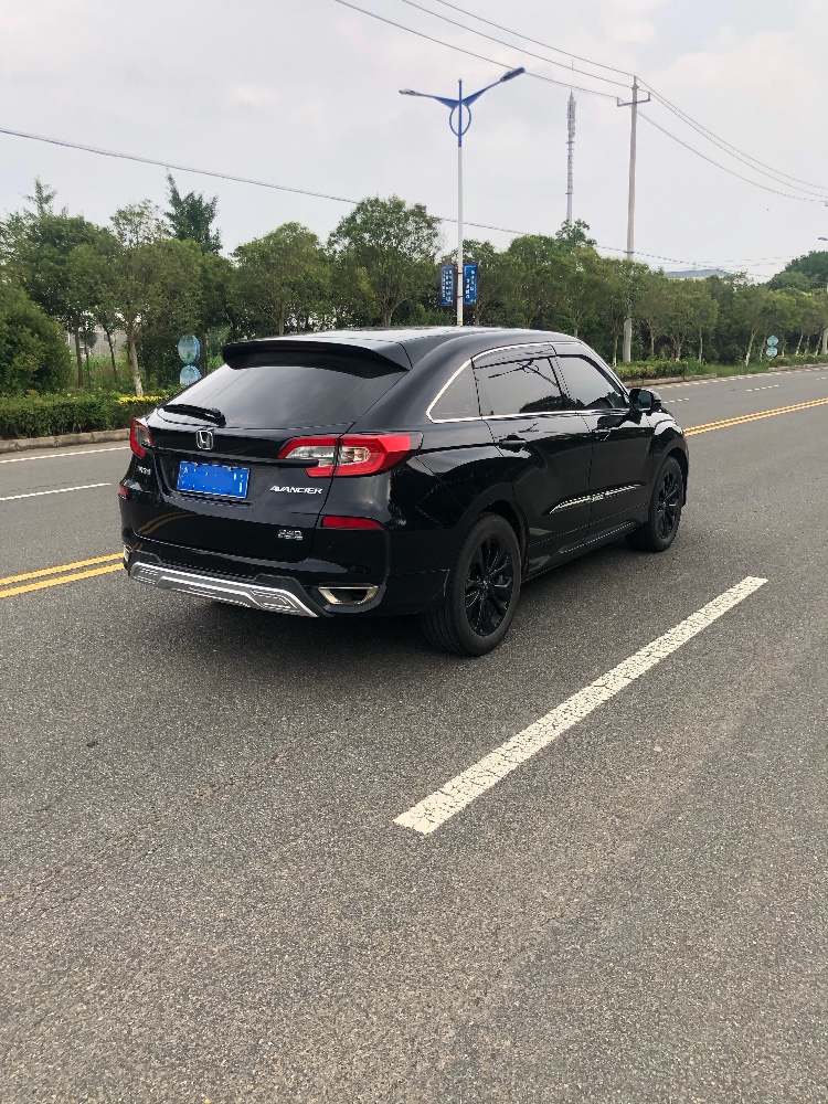 盐城19年本田冠道5