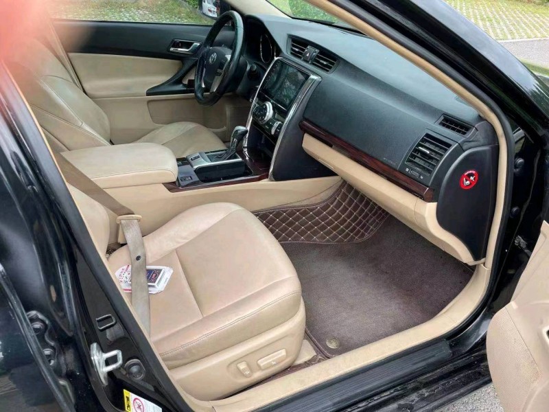 潍坊12年丰田锐志6