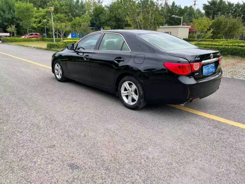 潍坊12年丰田锐志8