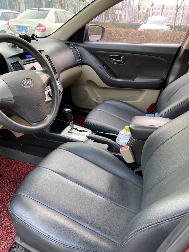 潍坊14年现代悦动5