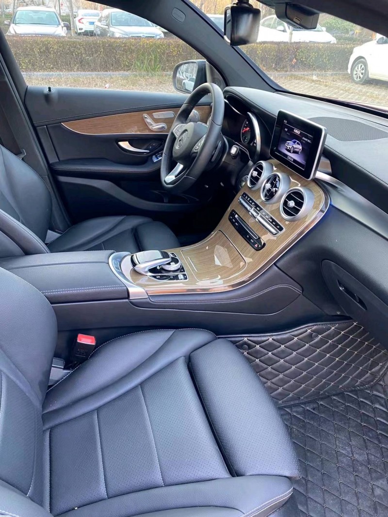 潍坊18年奔驰GLA3