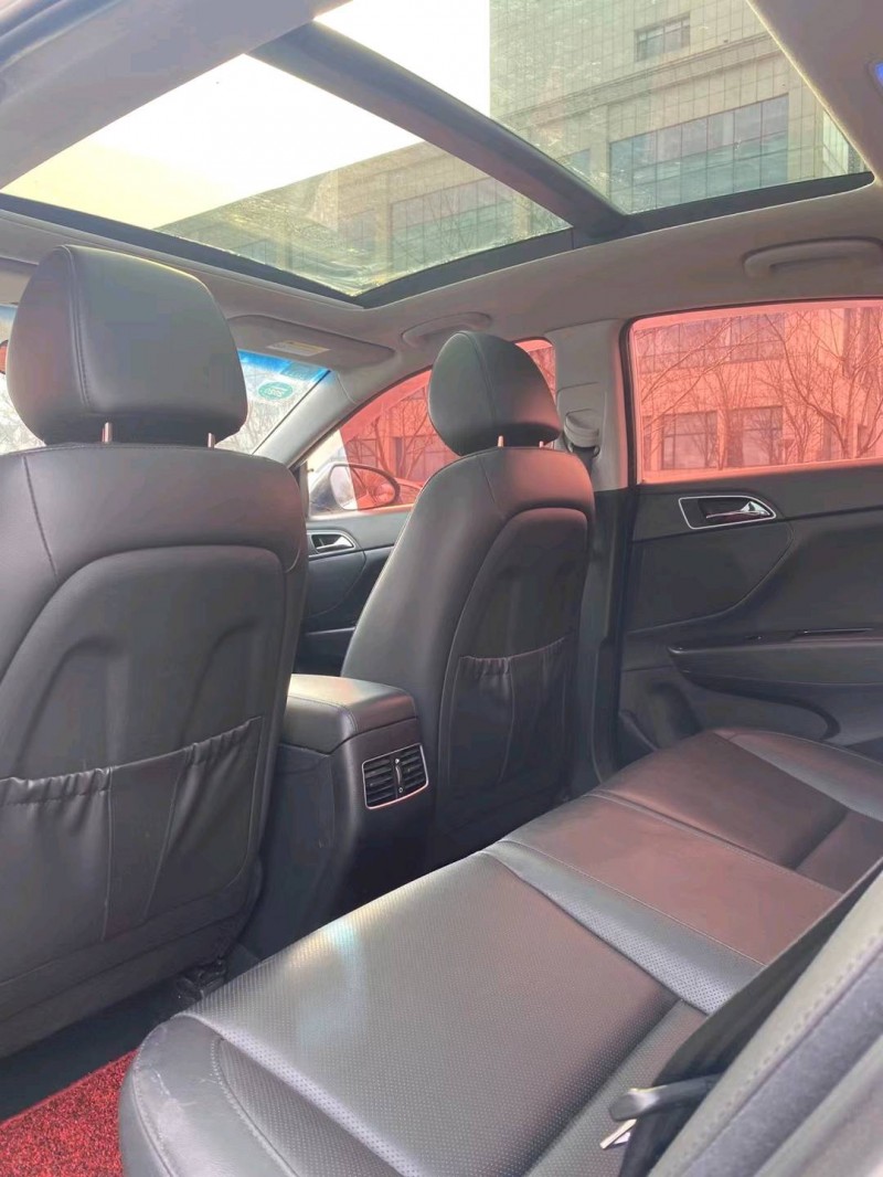 潍坊17年现代名图5