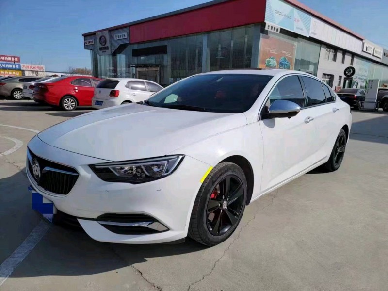 青岛19年别克君威2