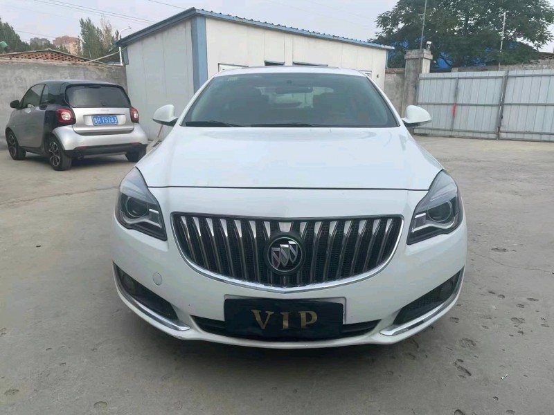 武汉15年别克君威1