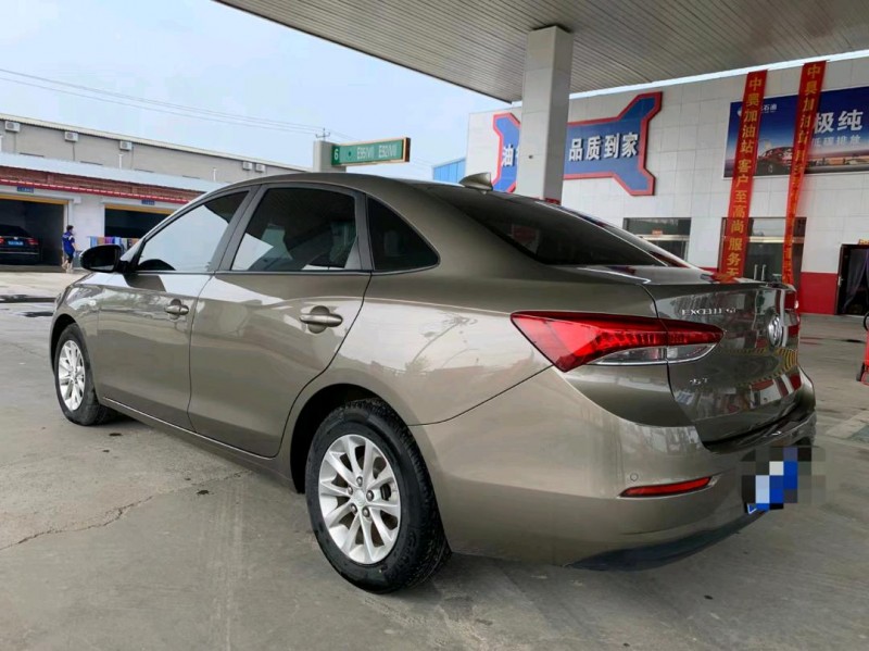 保定19年别克英朗4