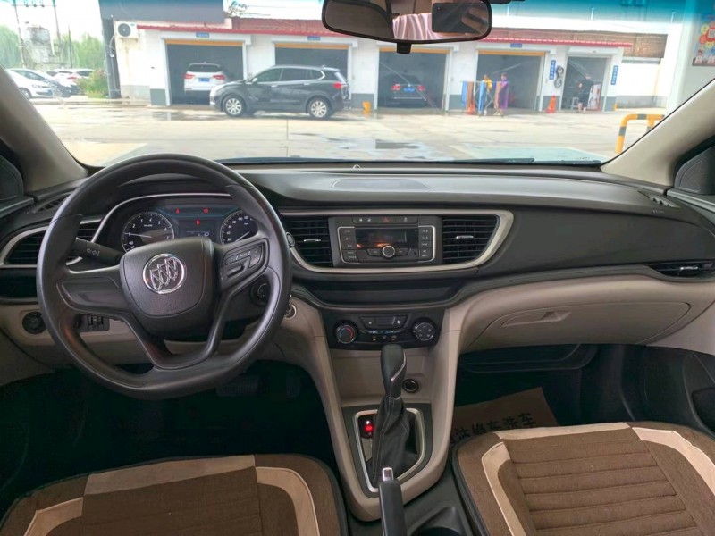 保定19年别克英朗8