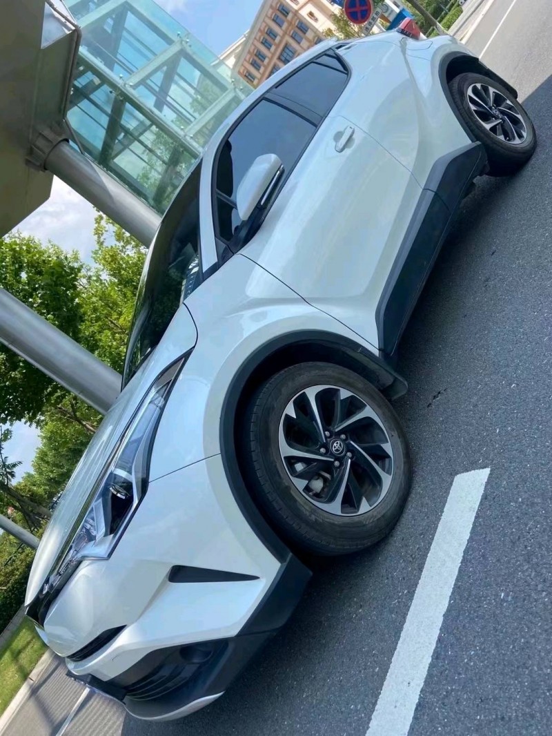 成都21年丰田奕泽2