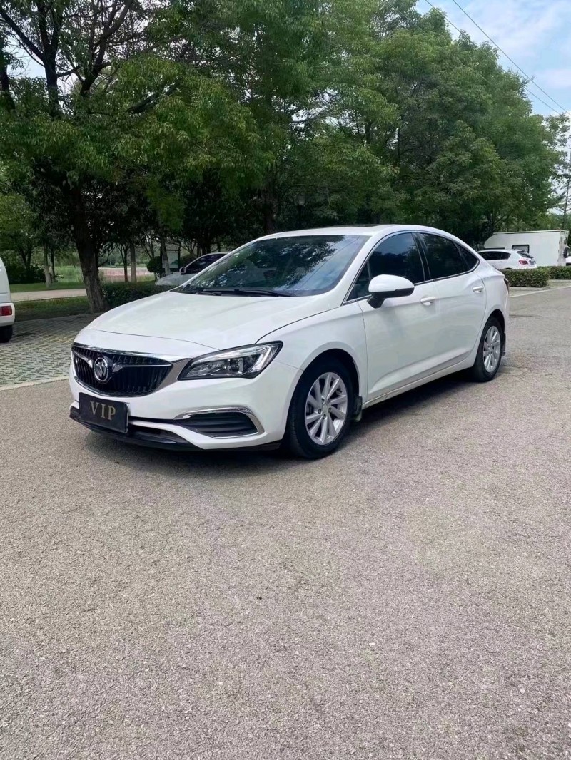 徐州18年别克威朗2