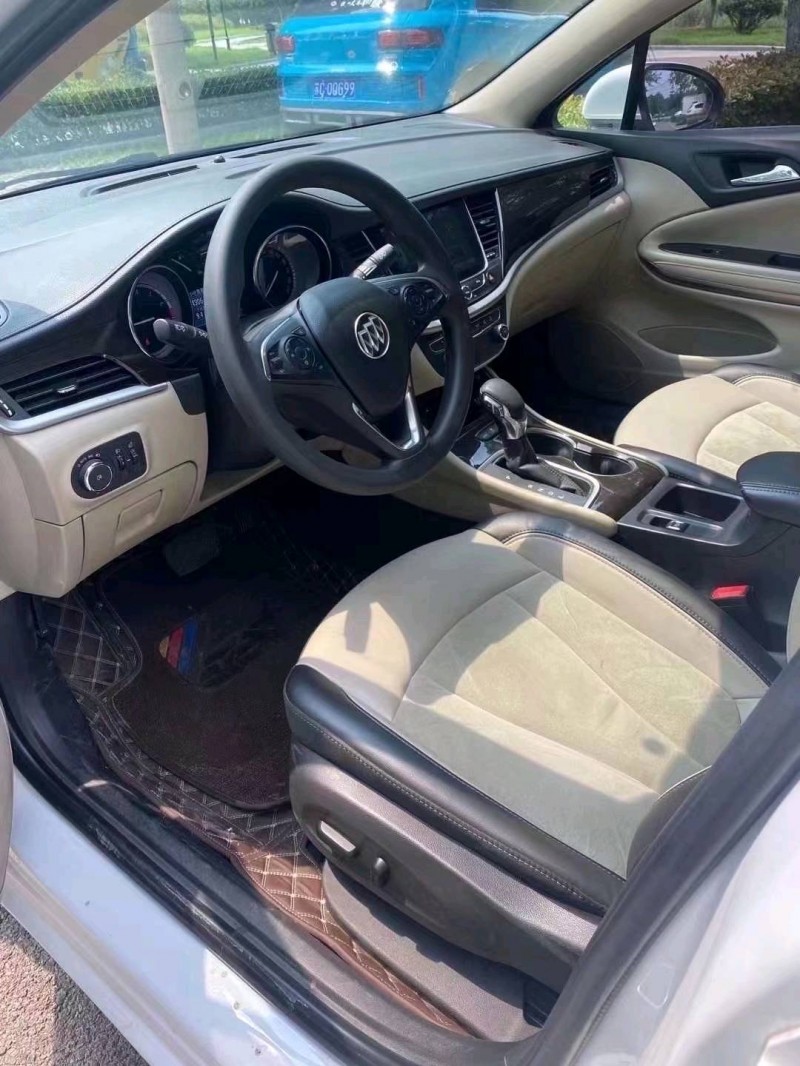 徐州18年别克威朗6