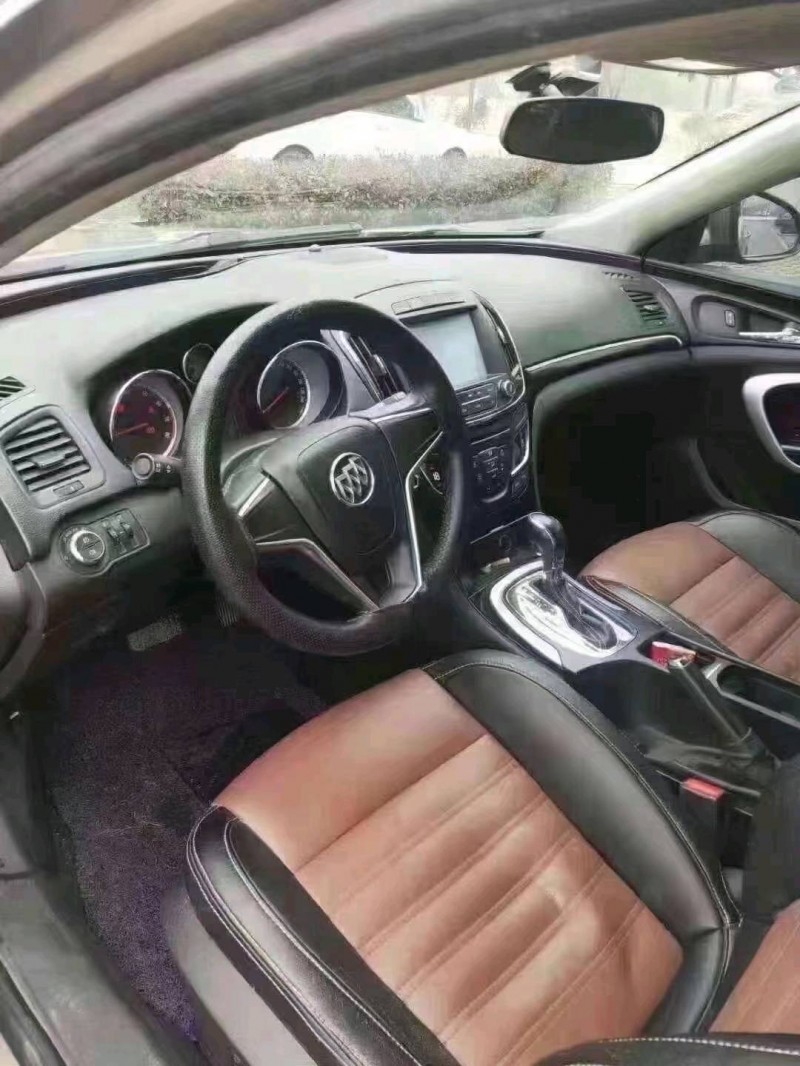 徐州14年别克君威8